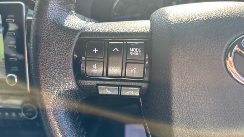 Toyota Hilux Diesel Invincible X D/Cab Pick Up 2.8 D-4D Auto